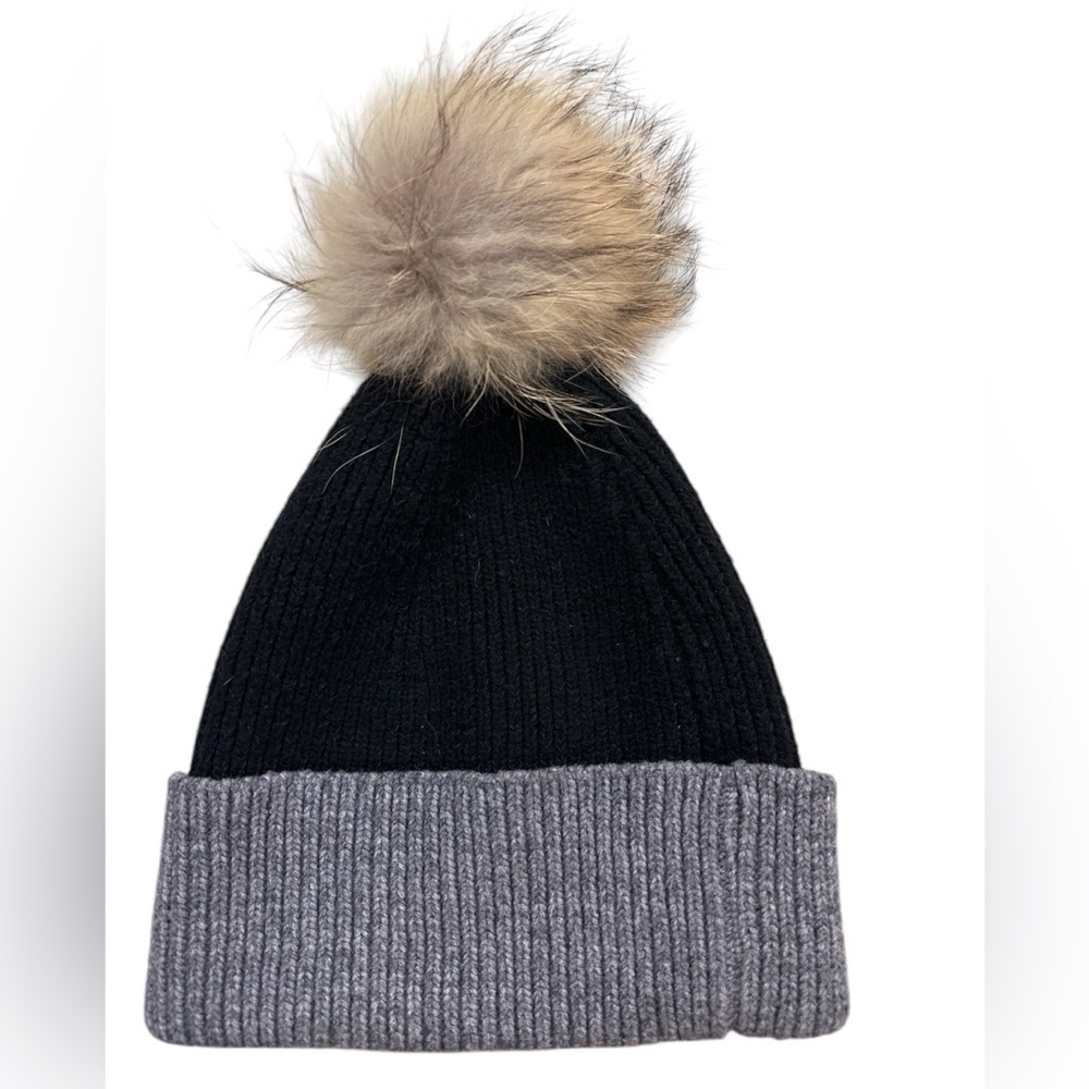 Winter Faux Fur Pom Pom Black/Grey Skull Hat Acrylic Preowned